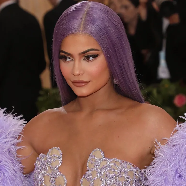 Kylie Jenner’s Jawline Transformation