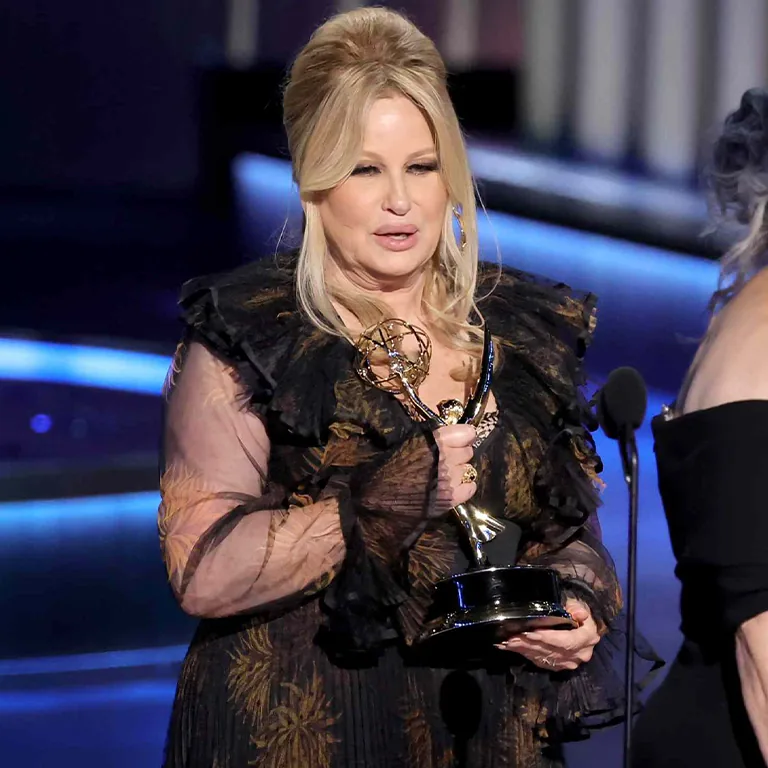 Jennifer Coolidge Facelift Rumors Truth or Speculation