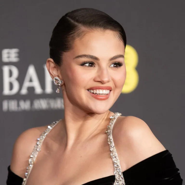 Selena Gomez Hollywood Smile