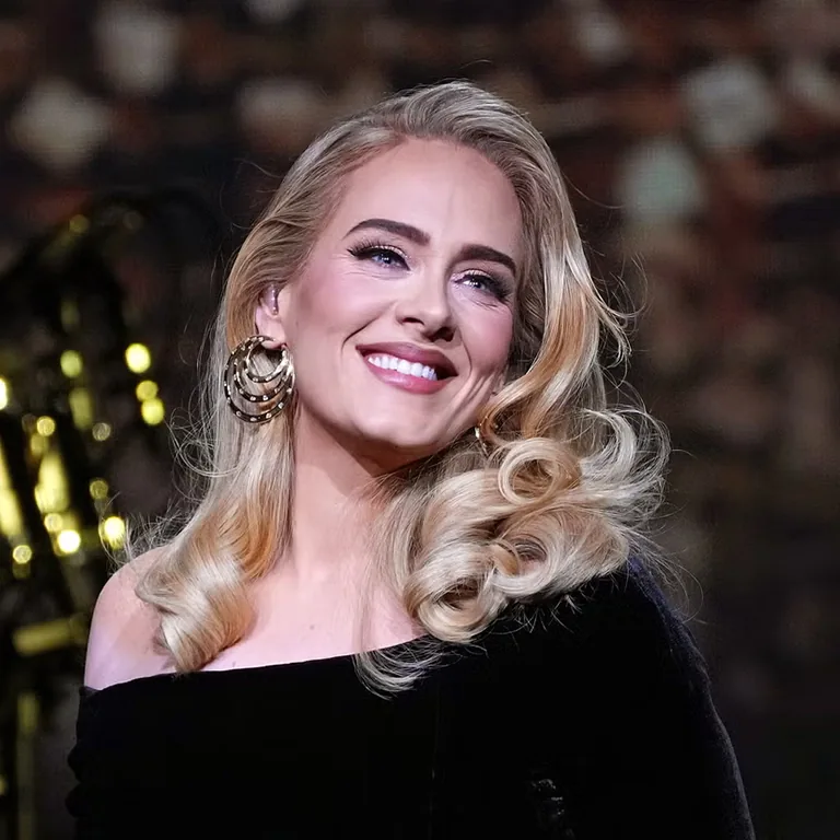 Adele Lip Filler Speculation