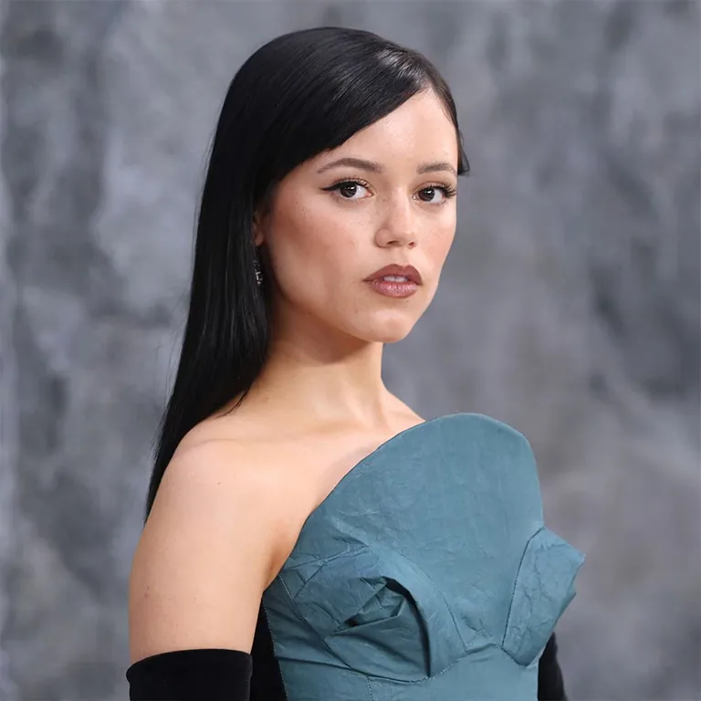 Jenna Ortega's Changing Jawline and Chin