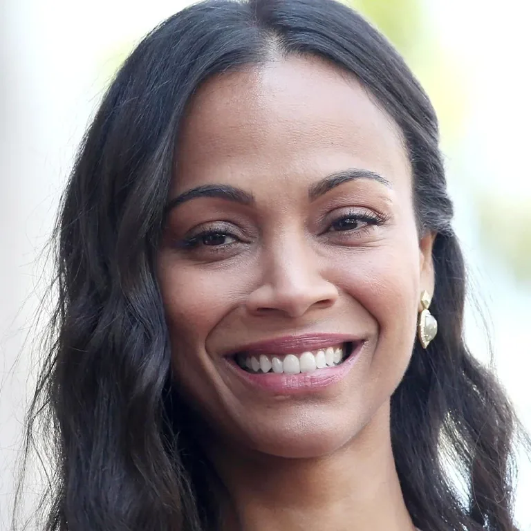 Zoe Saldana Veneers vs Natural Teeth