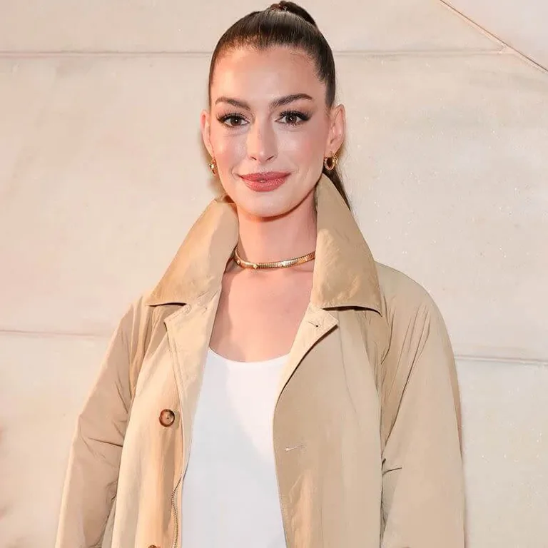 Anne Hathaway’s Stance on Aging I Want to Look Like Myself at Every Age