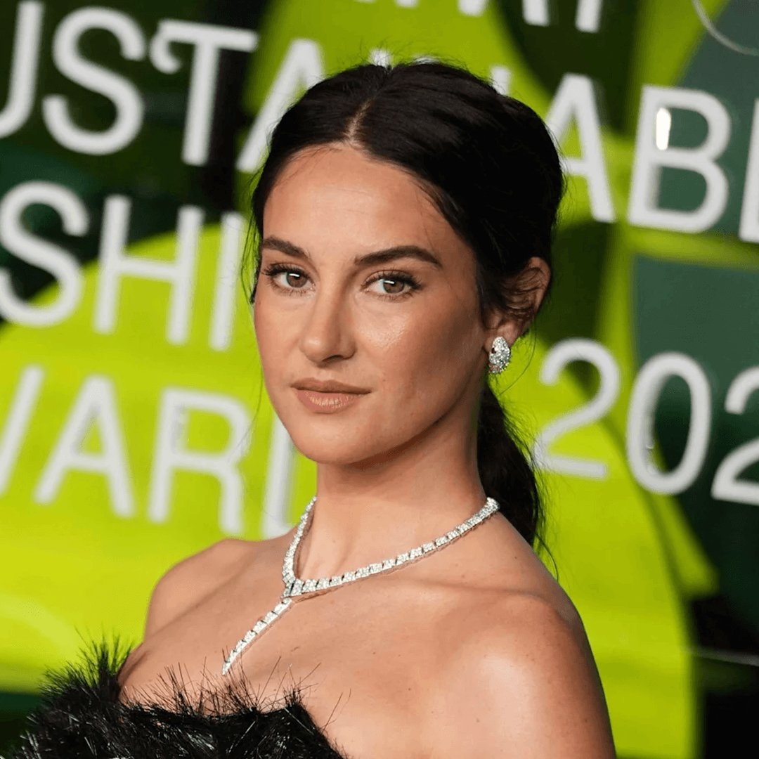 Shailene Woodley Boobs Natural vs Enhanced Look Analysis